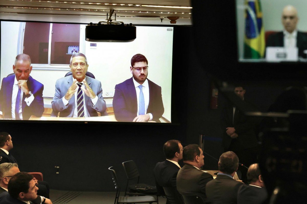 Vídeo: Advogado de Braga Netto diz acreditar na absolvição do general em julgamento sobre tentativa de golpe de Estado 