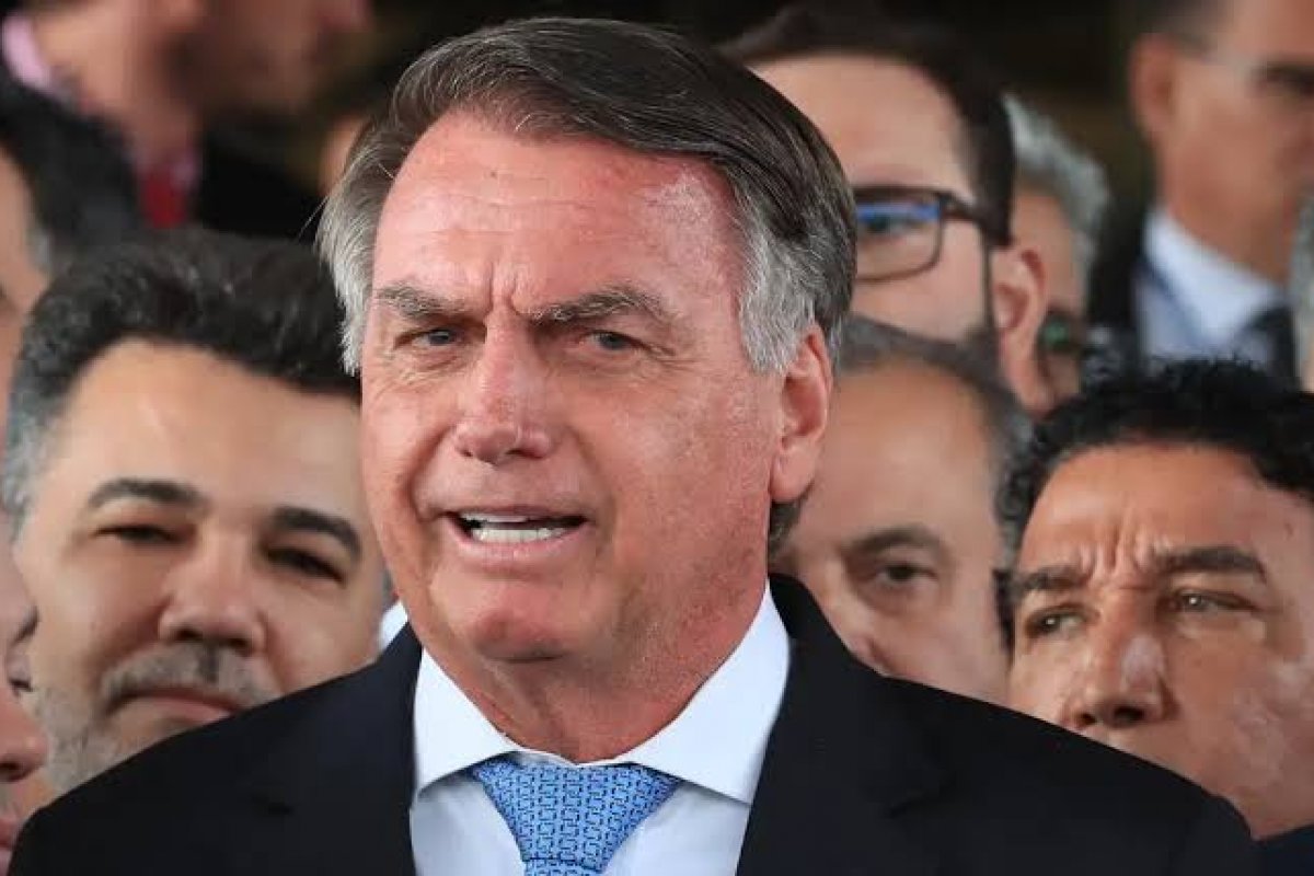 Julgamento da trama golpista é retomado com defesas de Heleno e Bolsonaro; veja próximos passos