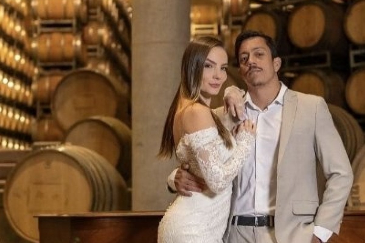 Renato Albani e Juliana Fructuozo escolhem padrinhos famosos para casamento milionário de três dias!