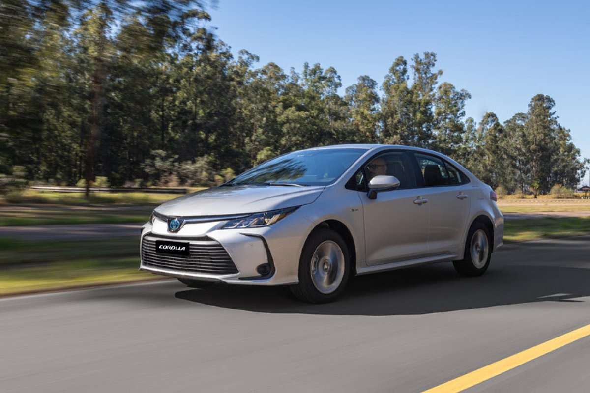 Toyota anuncia Corolla GLi Hybrid mas só para PCD e taxistas 