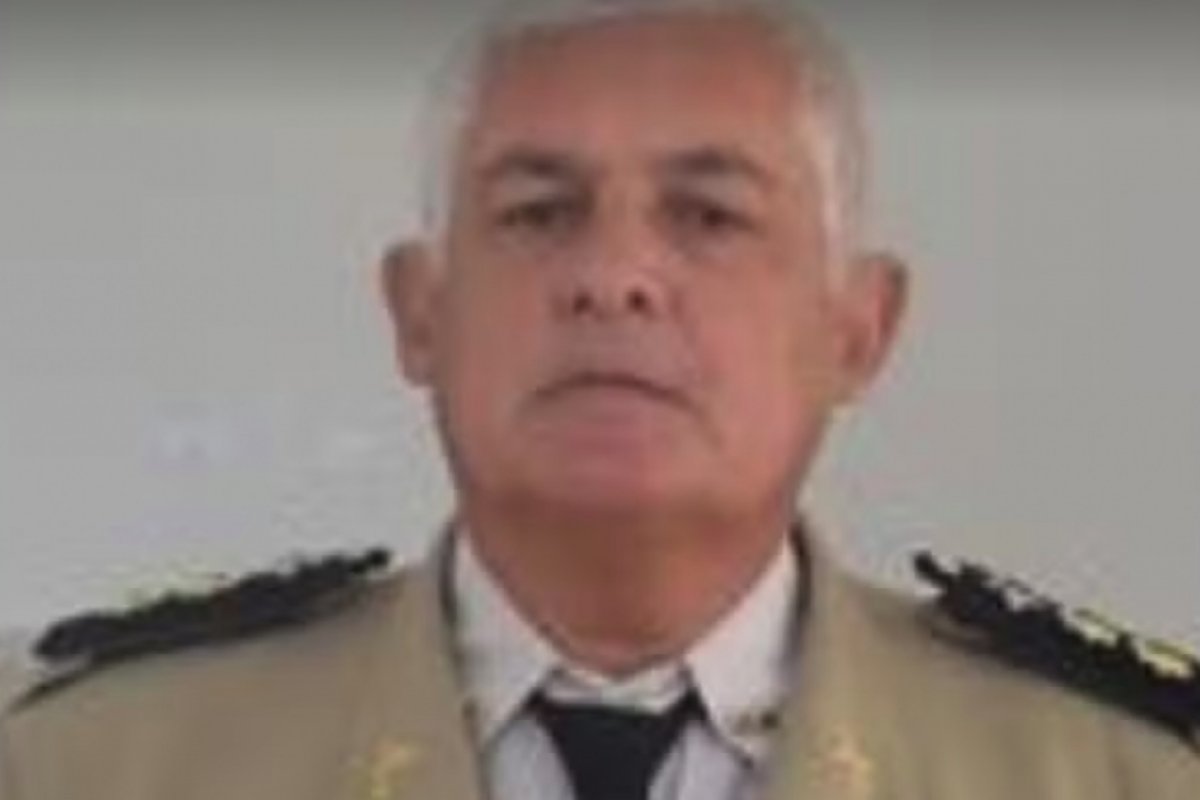 Tenente-coronel é exonerado da direção de colégio da PM após ser alvo de investigações e ser preso