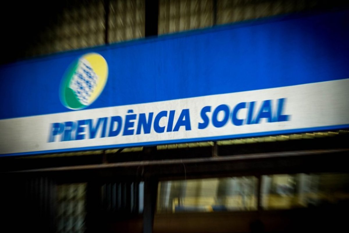 Auxílio-doença de quem ganha menos não é pago por falta de regra do governo