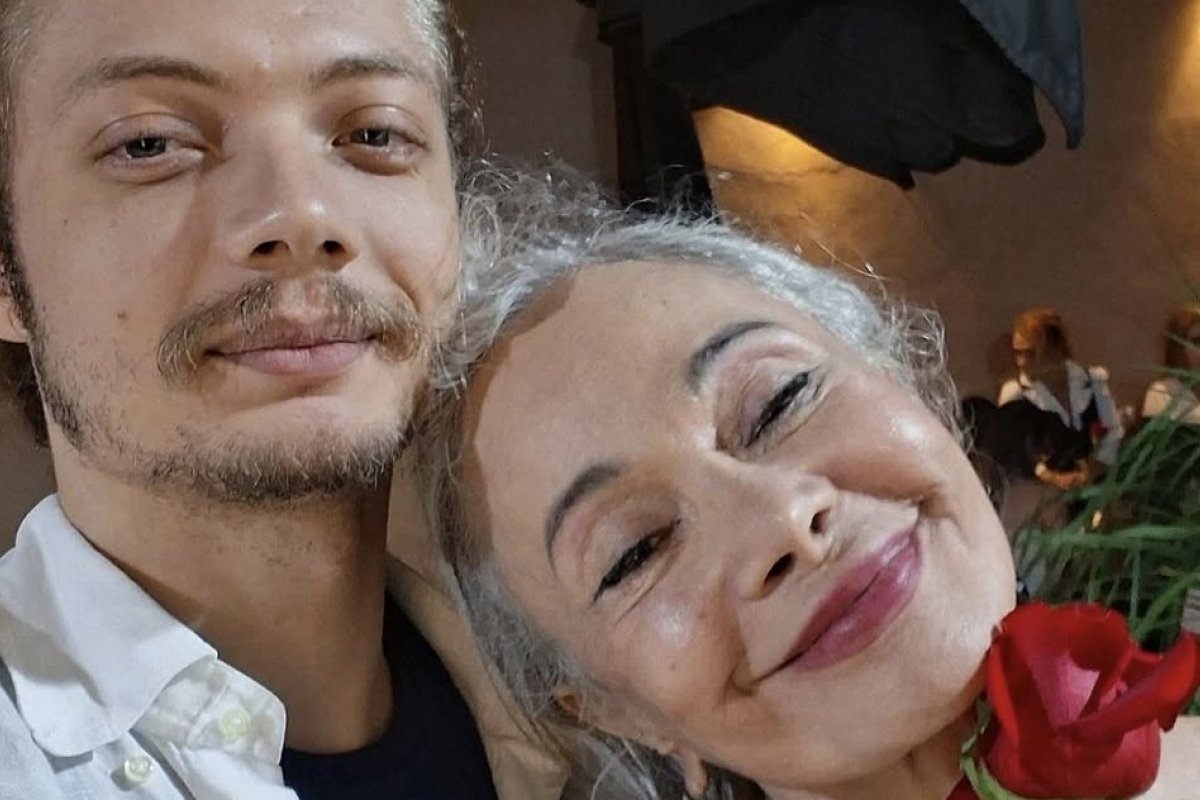 Atriz Tânia Alves comemora aniversário de 76 anos!