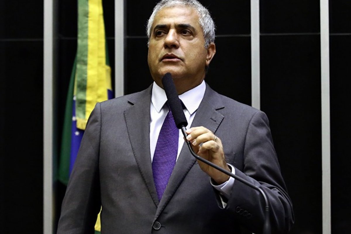 Medida do Contrato Verde Amarelo será votada depois do Carnaval