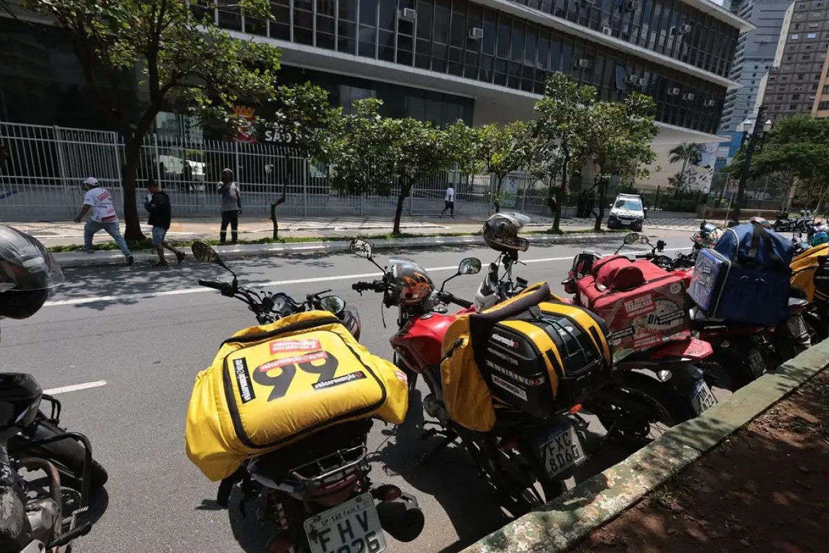 Motociclistas de app passarão a ser monitorados por telemetria no Rio de Janeiro; entenda