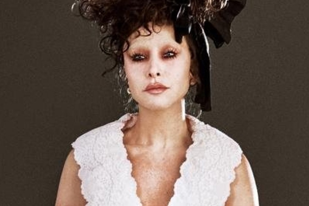 Com look diferentão, Sabrina Sato retorna como madrinha e maior ícone fashion do Baile de Halloween da Sephora!