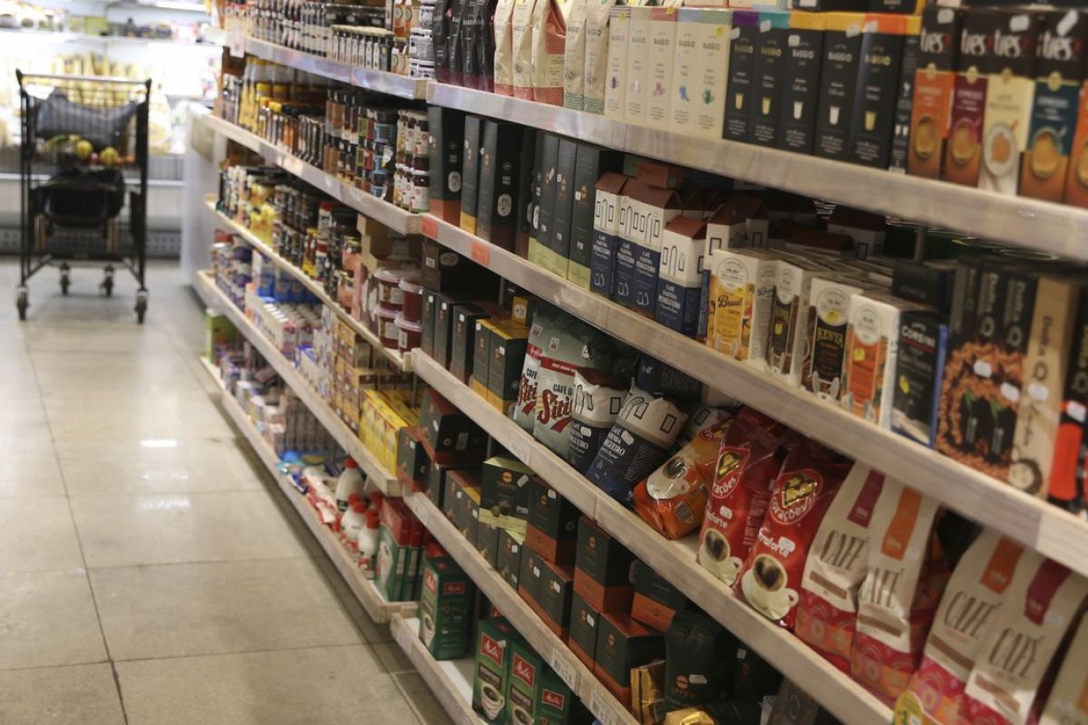 Exportações de alimentos para os EUA caíram quase 5% em agosto, aponta ABIA