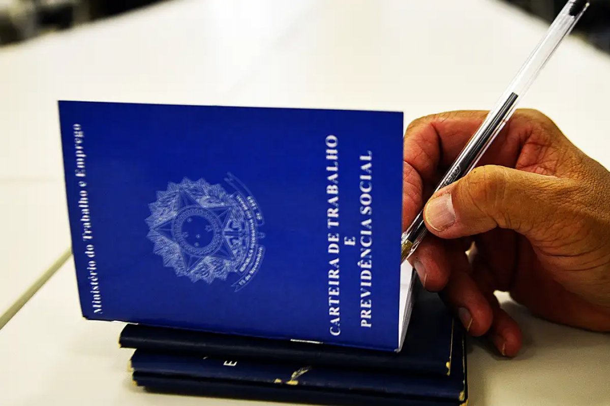 SineBahia oferece vagas de emprego nesta quarta-feira (24)