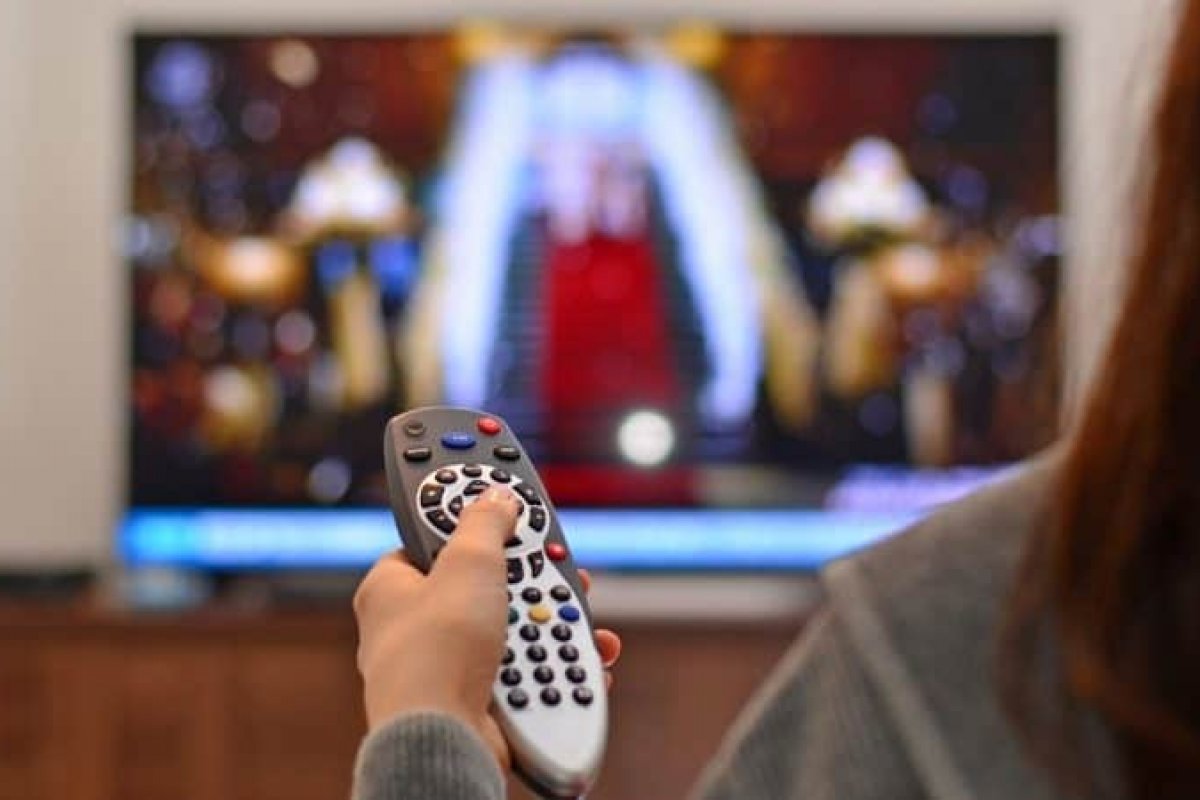  Não vai curtir o Carnaval? Confira 5 séries na Netflix para aproveitar o feriado em casa