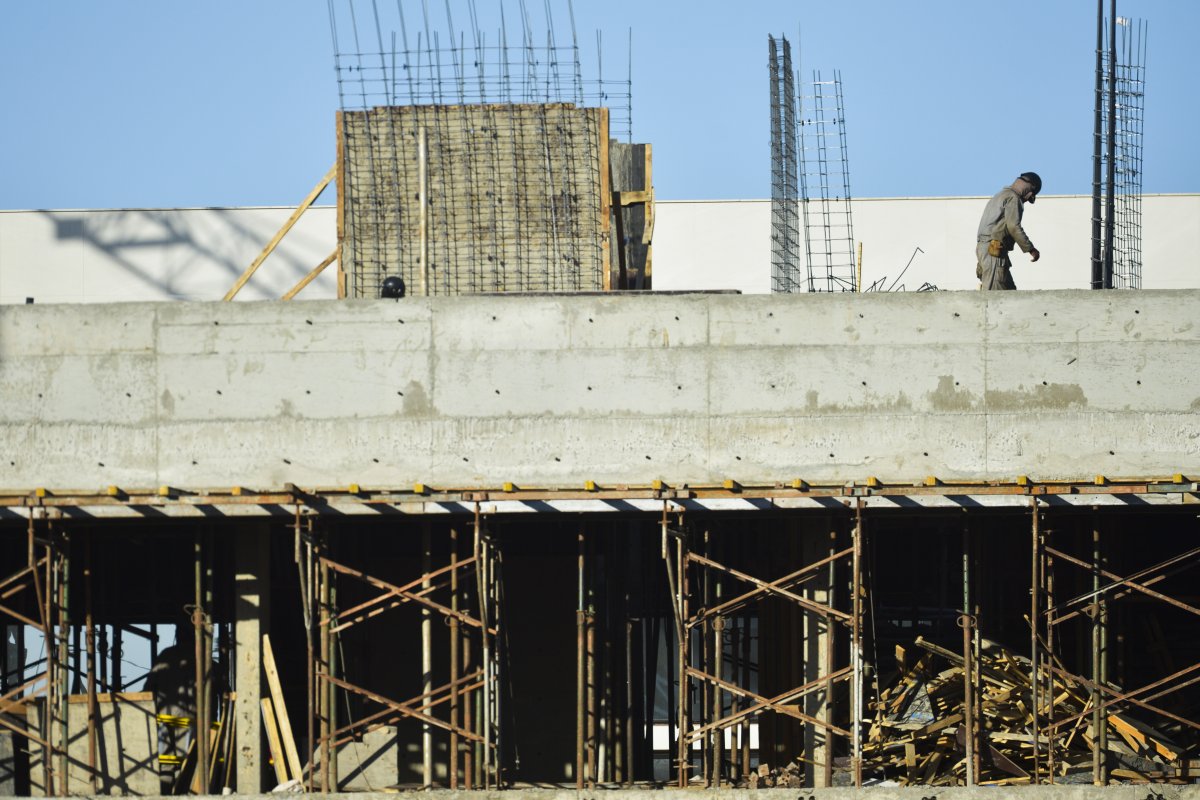 Construção pesada vê alta de preço e escassez de mão de obra em meio a boom de concessões