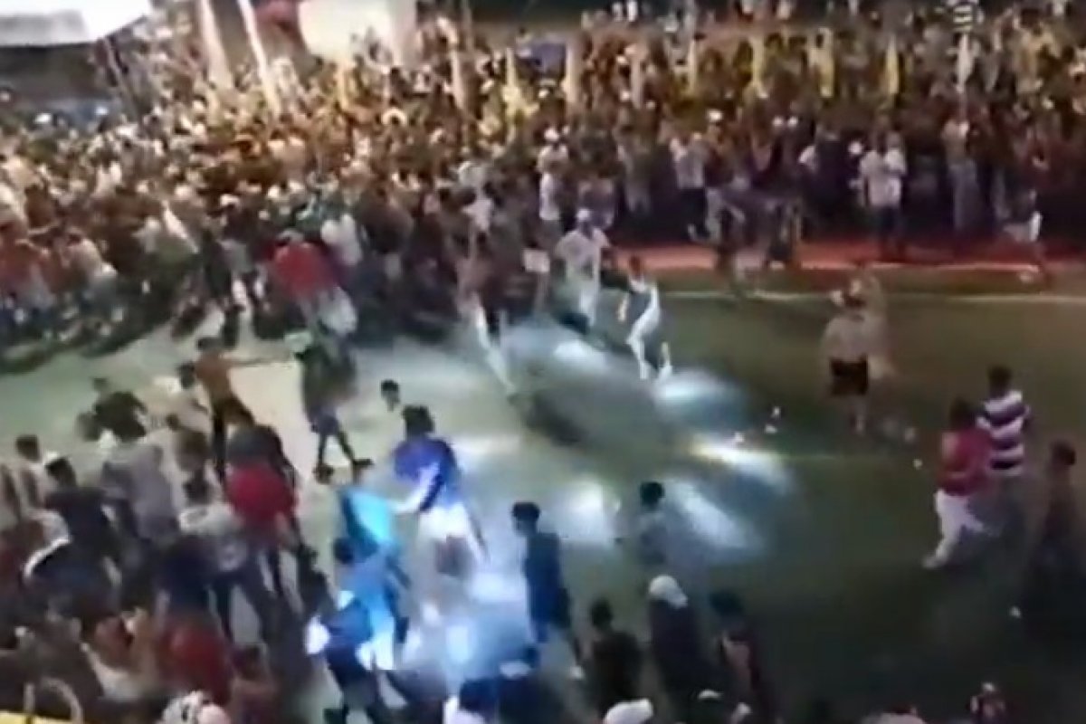 Trio do cantor Igor Kannário causa confusão no circuito Dodô