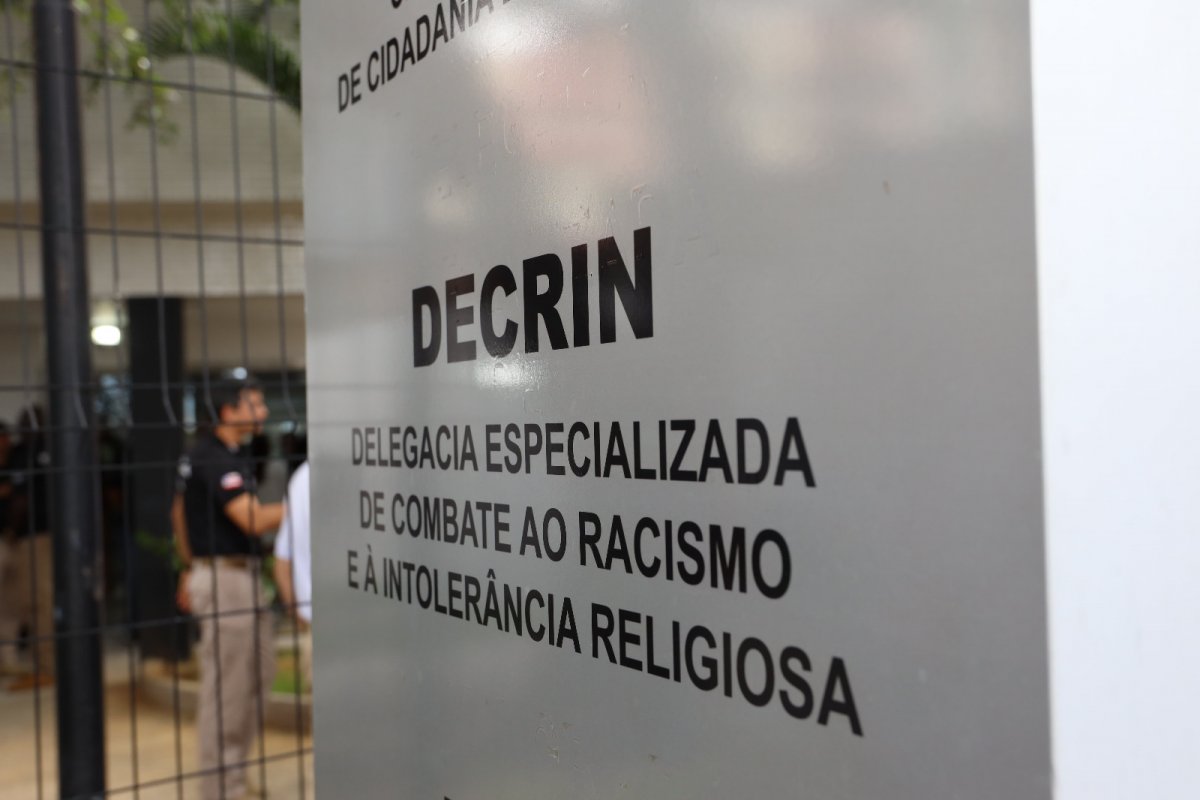 Mulher é presa em Salvador sob suspeita de injúria racial