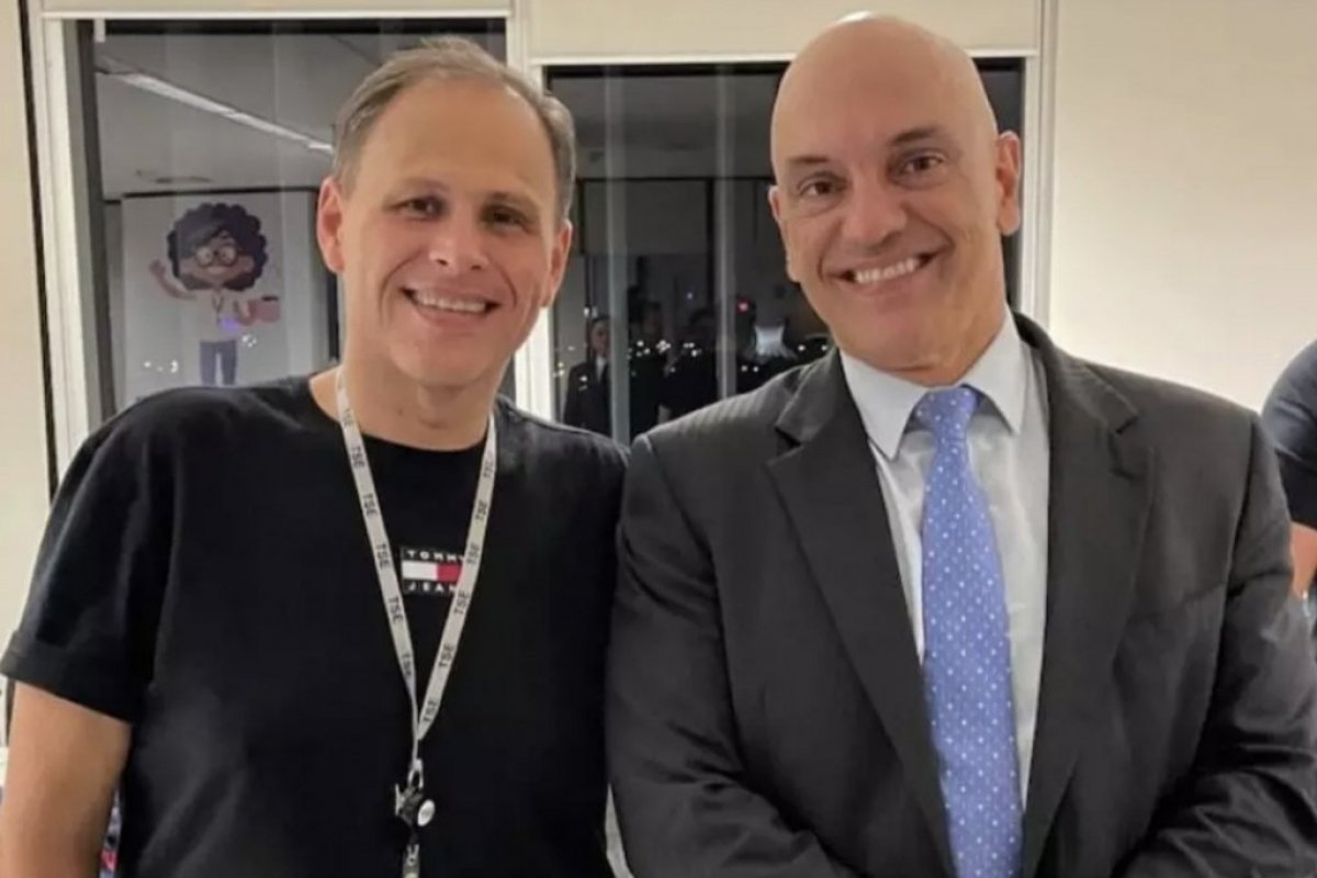 Ex-assessor de Moraes é encaminhado para delegacia da Itália 