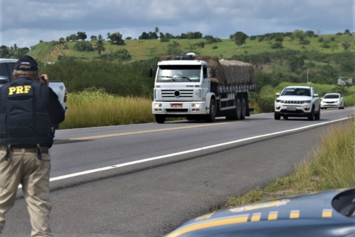 Operação PRF: Mais de 60 motoristas são autuados por embriaguez nas rodovias da Bahia 