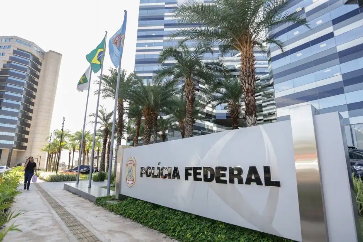 PF realiza operação em oito estados contra fraudes no INSS