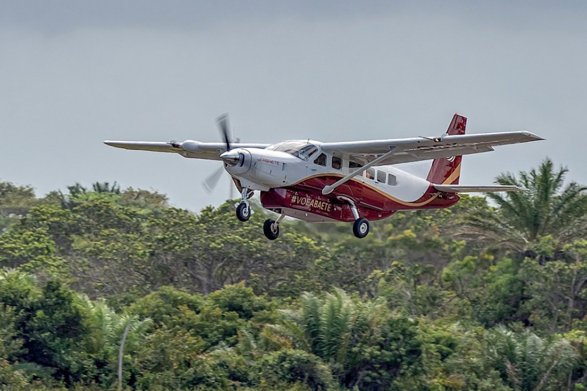 Abaeté Linhas Aéreas é transporte oficial do Boogie da Bahia em Morro de São Paulo! 