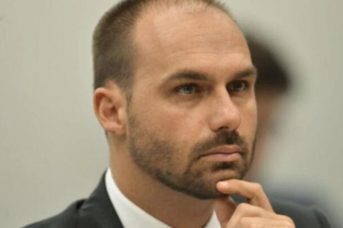Eduardo Bolsonaro volta a sugerir anistia para encerrar tarifaço dos EUA