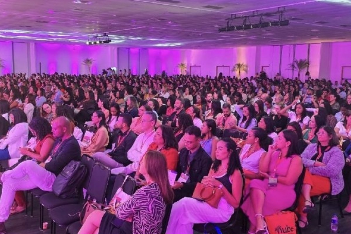 Em evento lotado, BahiaRH aborda liderança, legado e relações humanas no primeiro dia de congresso!