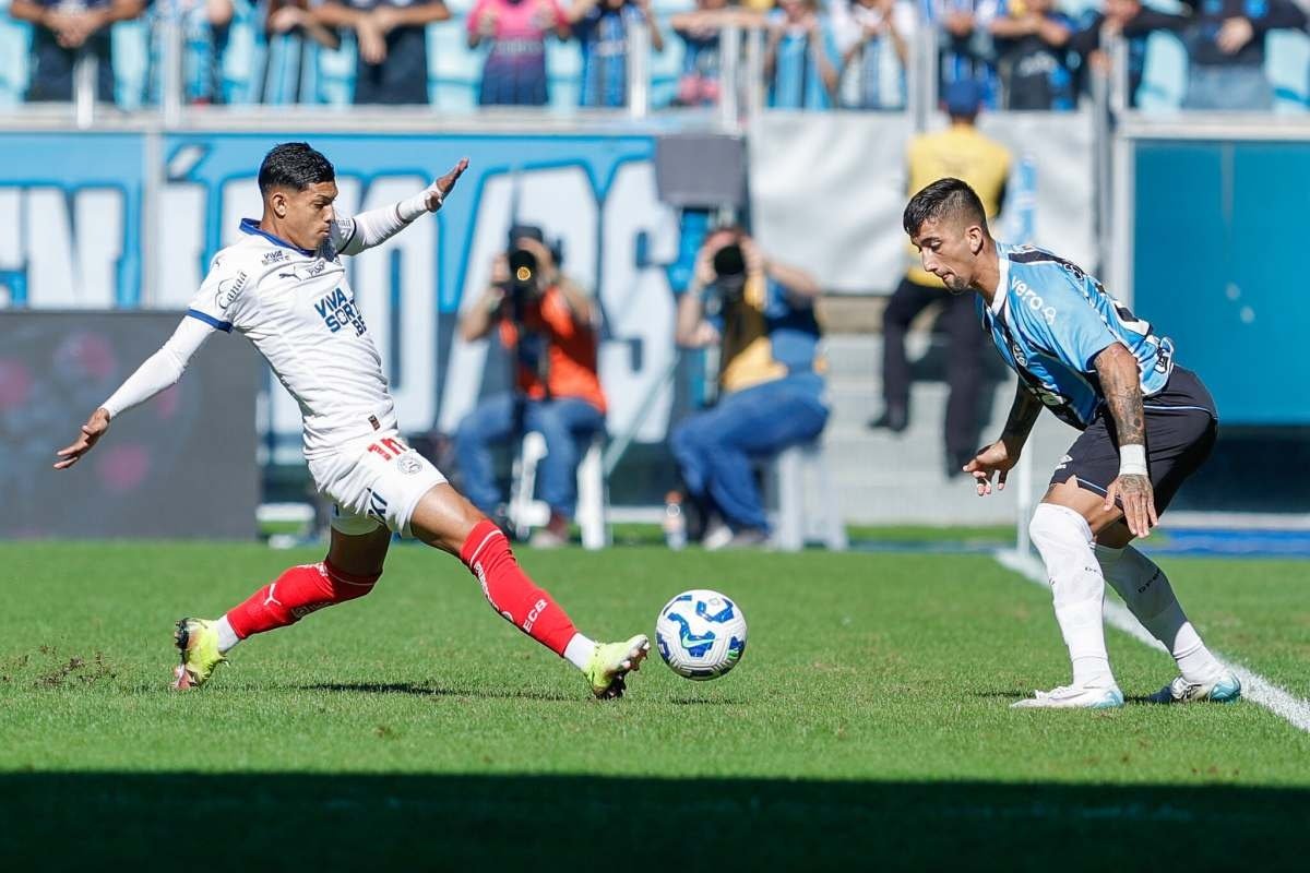 Bahia recebe Grêmio na Fonte Nova para seguir caça ao G-4 
