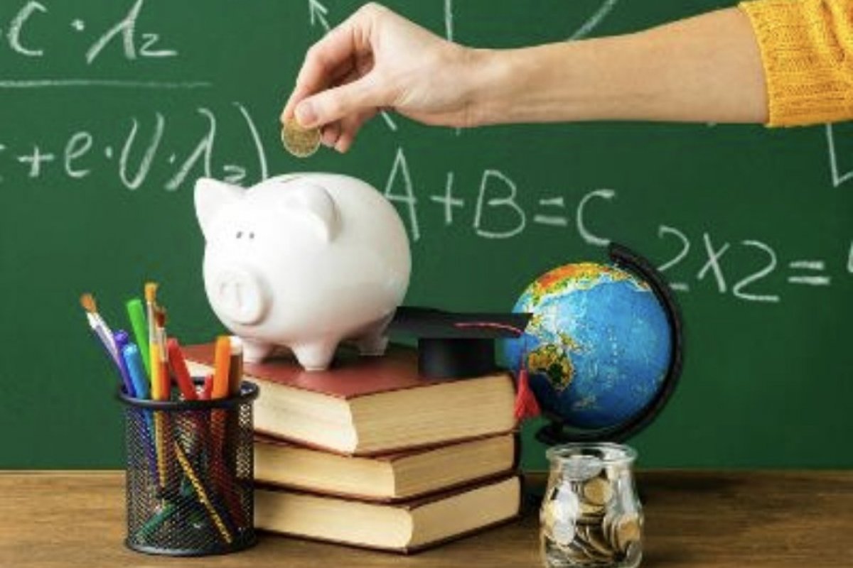 Escola de Salvador investe em educação financeira para formar cidadãos mais conscientes!