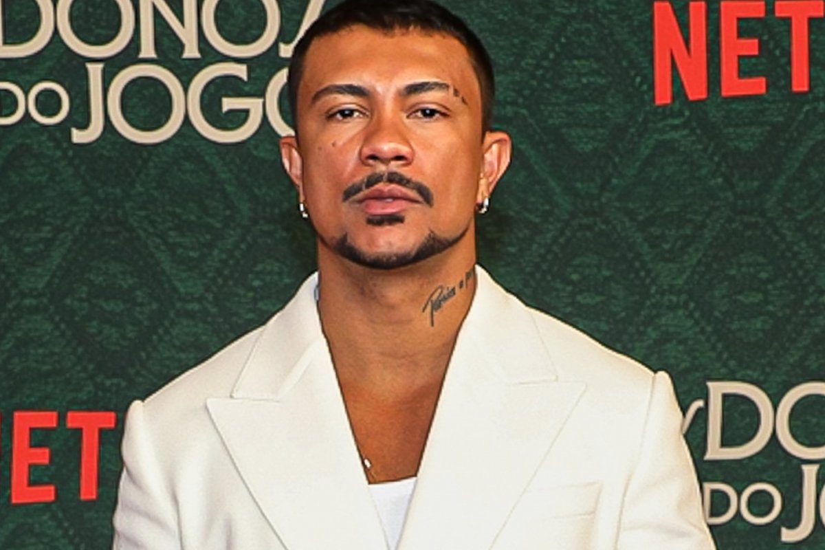 André Lamoglia e Xamã brilham usando Bvlgari na première de "Os Donos do Jogo"! 