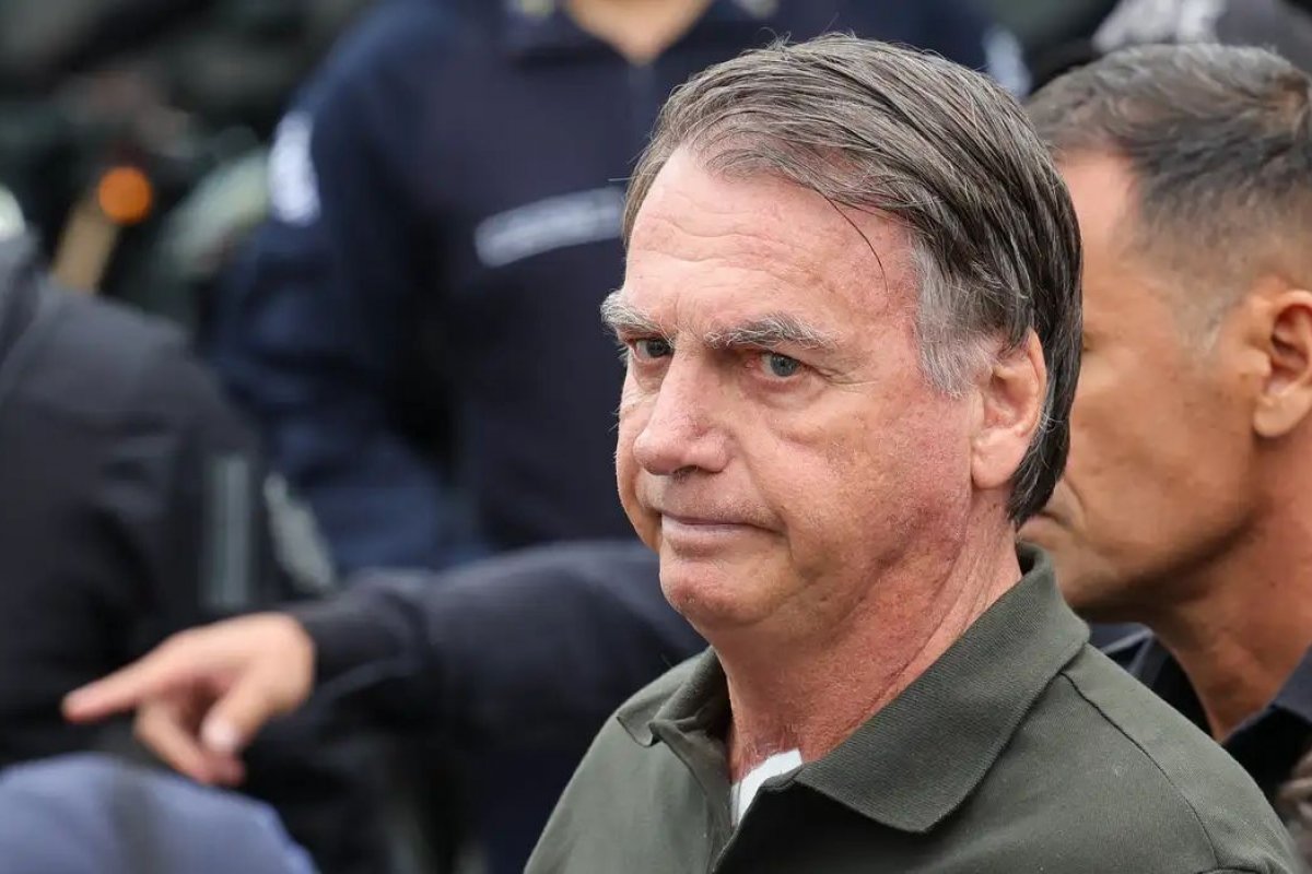 Defesa de Bolsonaro recorre de condenação por tentativa de golpe no STF