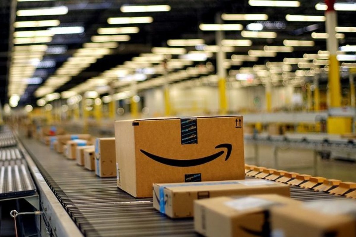 Amazon quer trocar 600 mil pessoas por robô! 