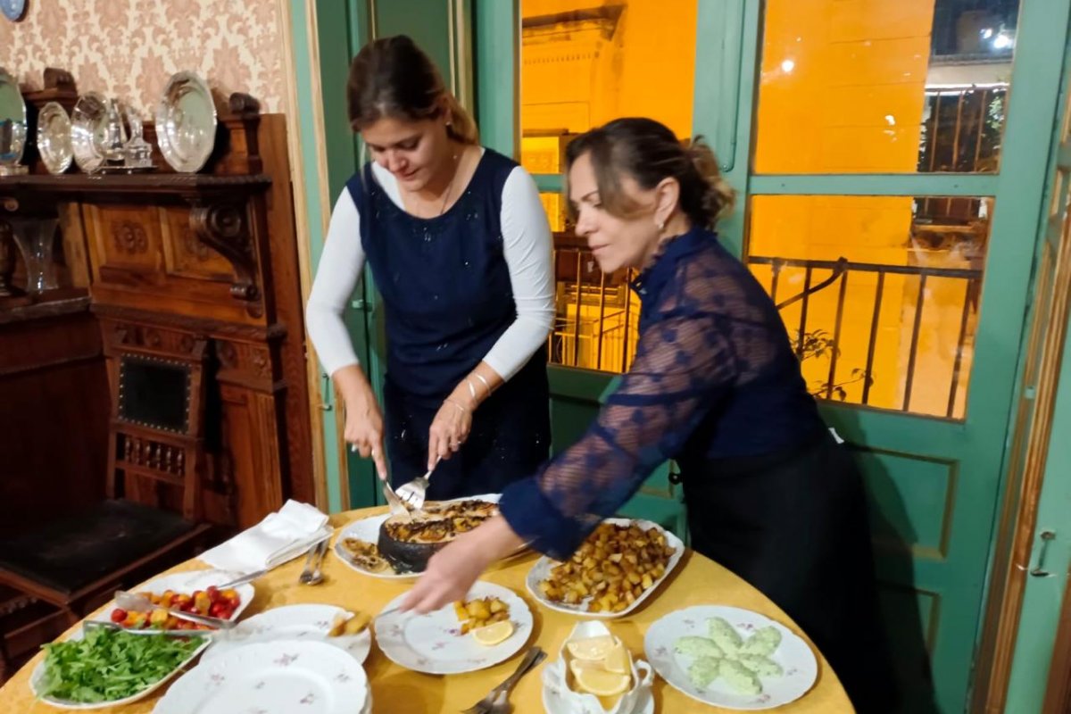 Chef Andréa Ribeiro vive experiência gastronômica inesquecível em um dos palácios  mais antigos da Sicília! 