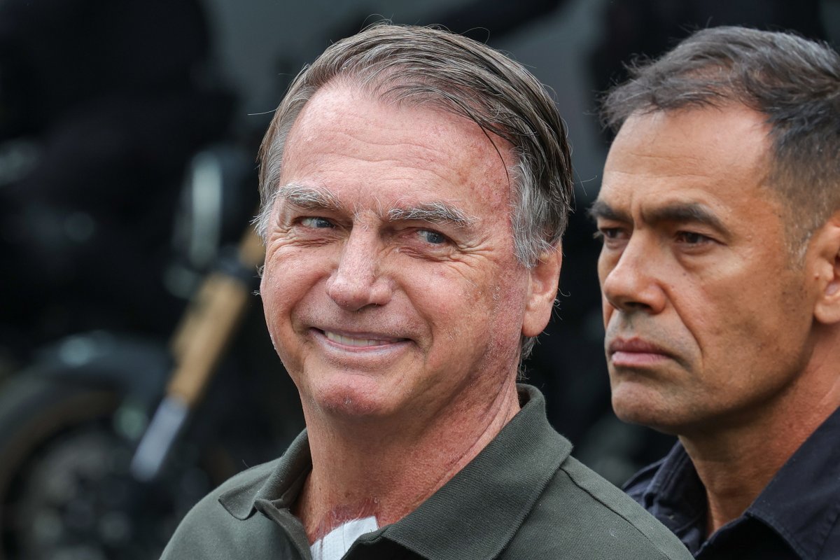 Defesa de Bolsonaro foca na redução improvável de penas e sinaliza novo recurso no STF