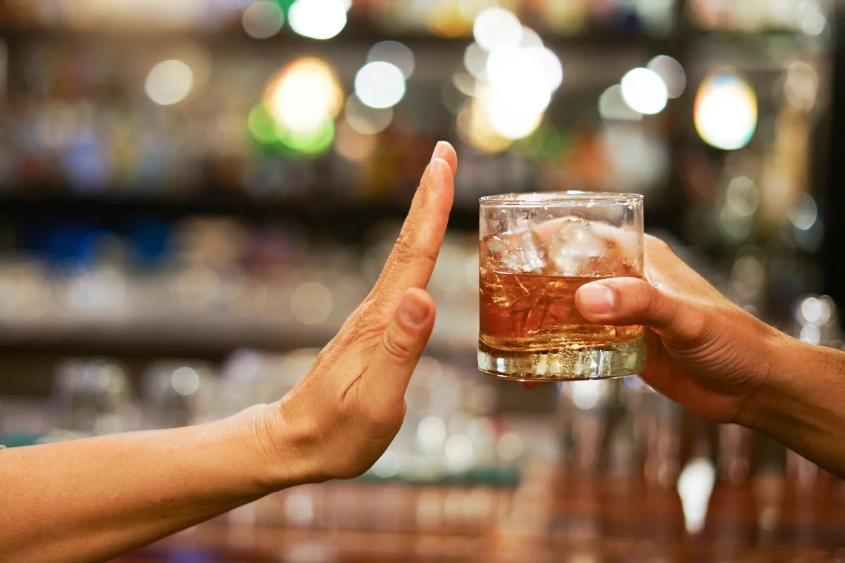 91% dos brasileiros apoiam alertas de risco à saúde em bebidas alcoólicas, aponta Datafolha