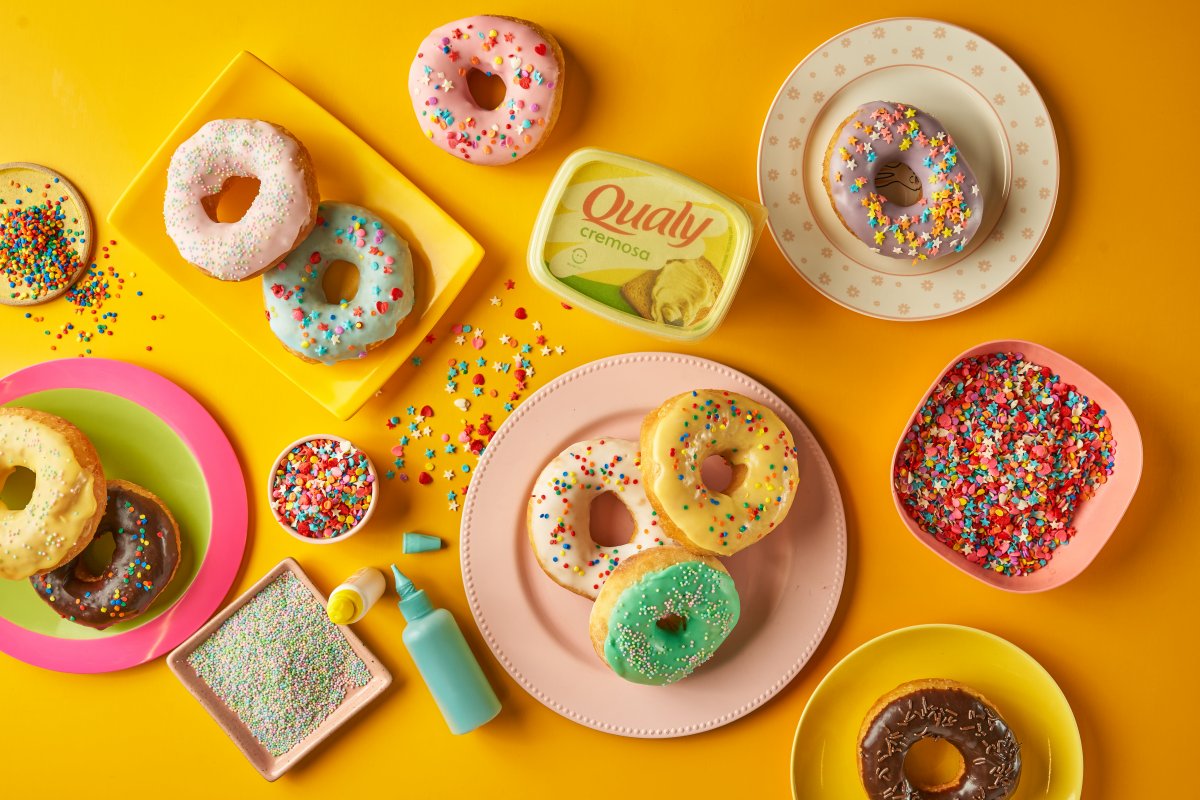 Receitas de Donuts com Cobertura Colorida e uma Cuca de Doce de Leite com Banana! 