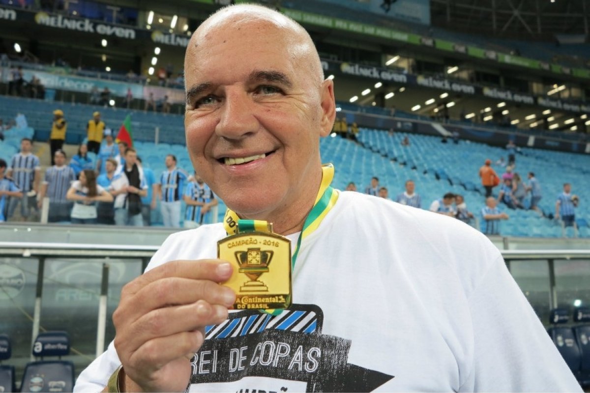 Morre Valdir Espinosa, campeão carioca pelo Botafogo em 1989 