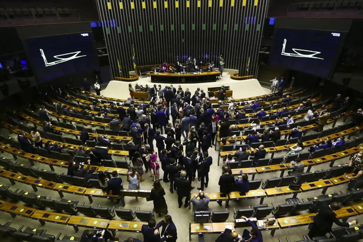 Câmara finaliza votação de projeto que regulamenta serviços de streaming; texto irá para o Senado 
