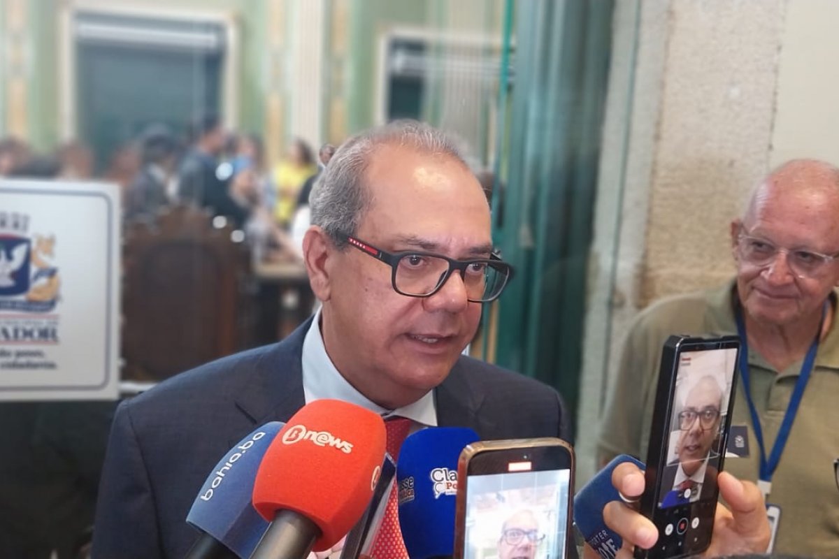 Vídeo: "Quem ganha com isso é o povo de Salvador", diz Carlos Muniz sobre encontro entre Bruno e Jerônimo 