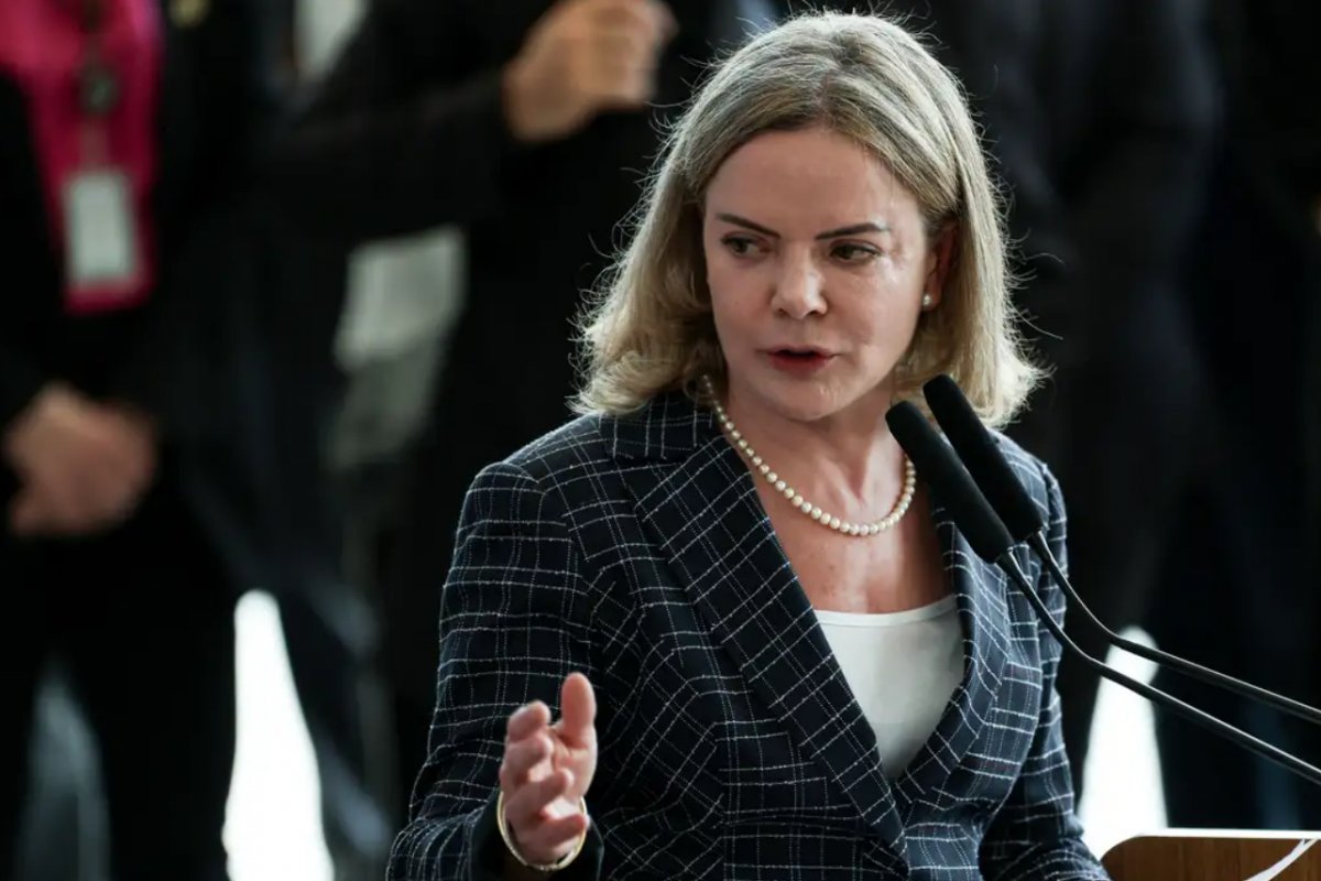 Lei Antifacção: “Desrespeita o governo”, diz Gleisi Hoffmann sobre indicação do deputado Guilherme Derrite 