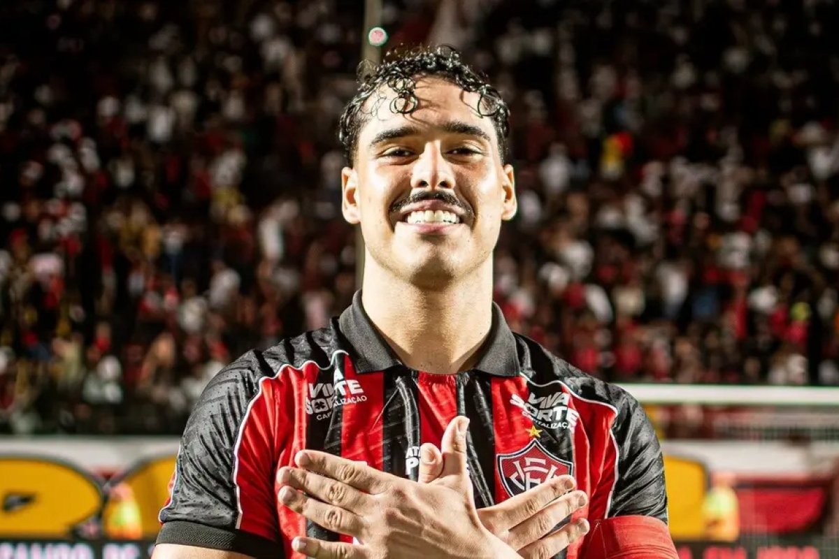 Botafogo, Vitória e Grêmio alinham acordo para compensar dívidas em negociações