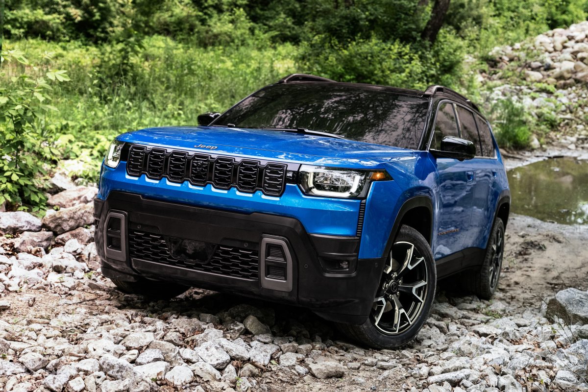 Jeep vai levar novo Avenger, Cherokee é um terceiro carro para o Salão 