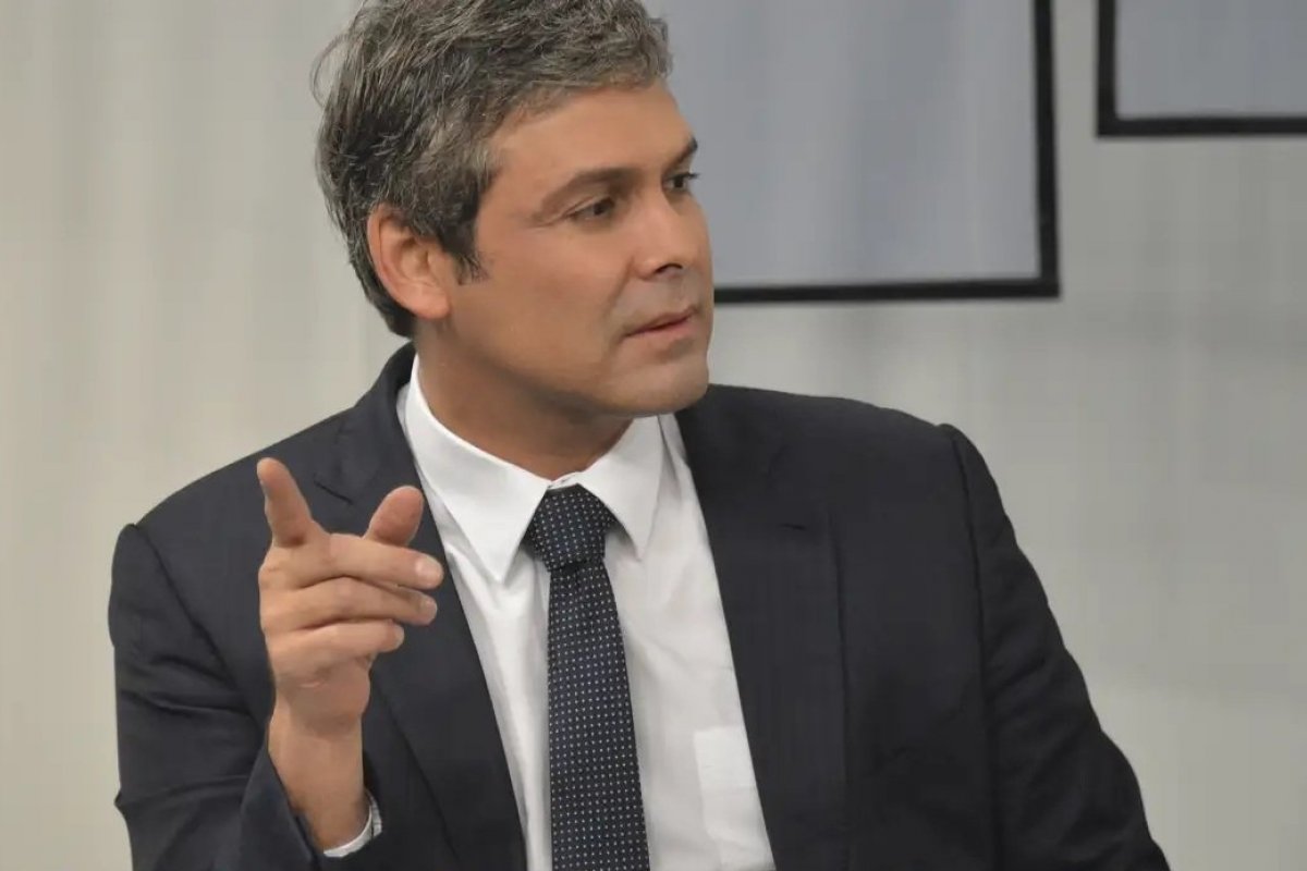 Lindbergh manifesta desejo que Derrite deixe a relatório do PL Antifacção