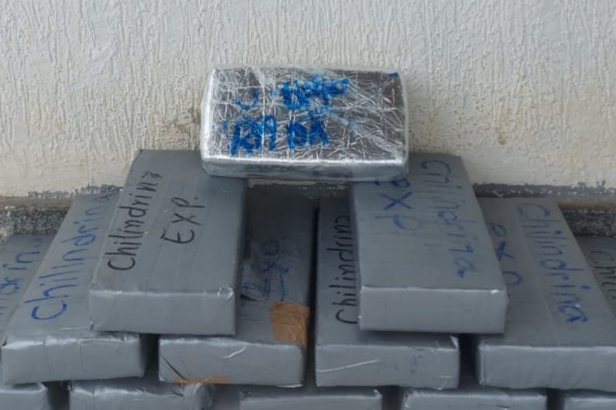 PM apreende mala com drogas em ônibus interestadual na Bahia 