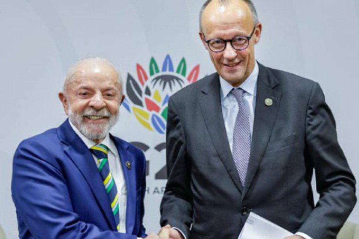 Merz diz a Lula que não quis ofender brasileiros com fala sobre Belém
