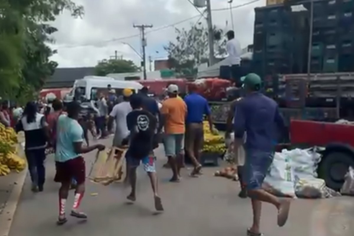 Guarda municipal recebe pedra no rosto em tumulto durante ação na Bahia