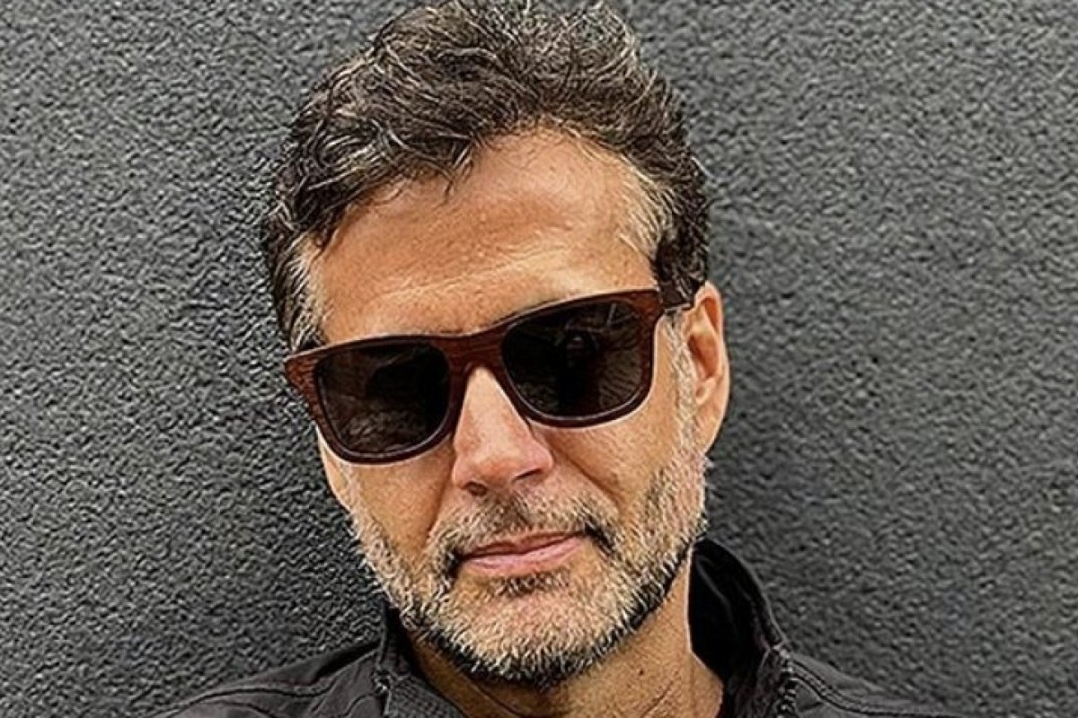 Jornalista e escritor Klester Cavalcanti lança em Salvador seu novo livro! 