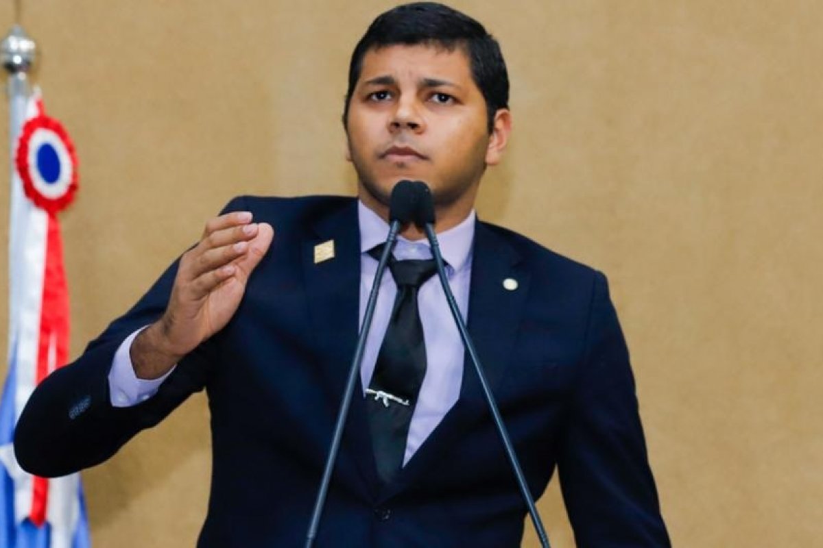 PL de Diego Castro propõe "Dia do Orgulho Heterossexual"