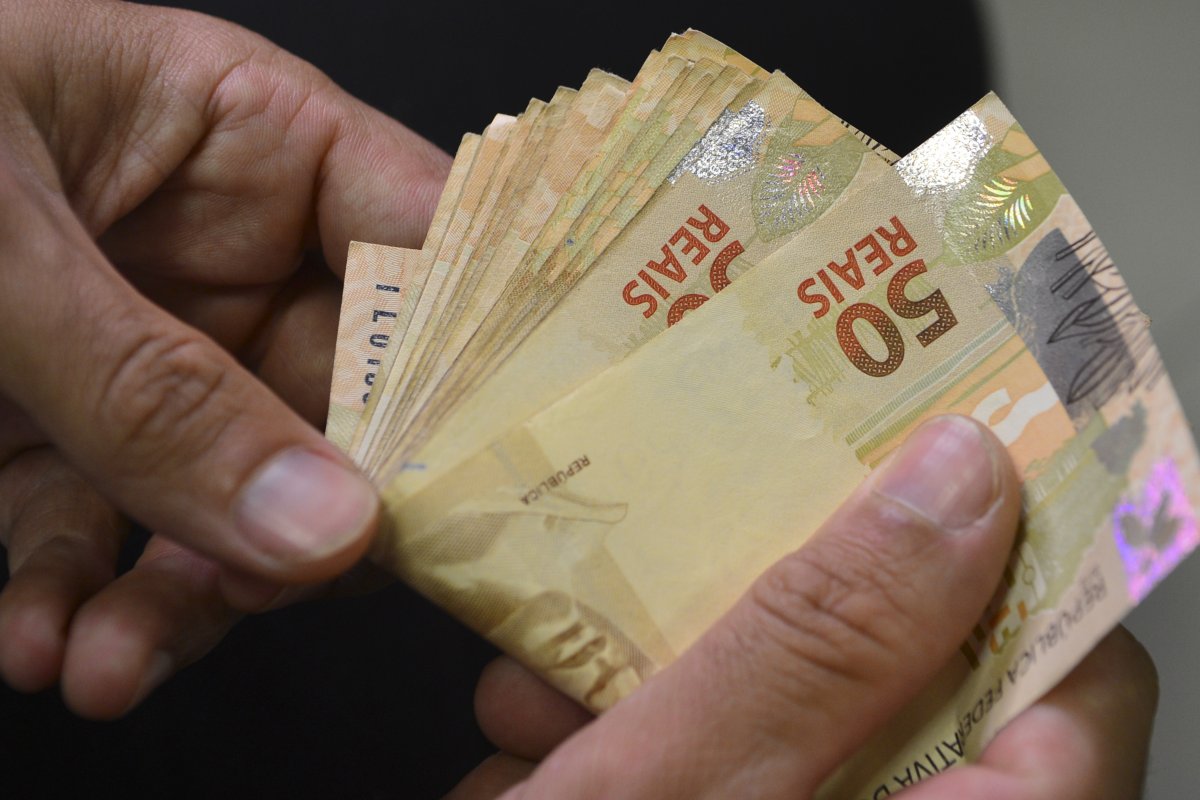 Imposto de Renda Mínimo começa a ser cobrado em janeiro de 2026; veja quem pagará