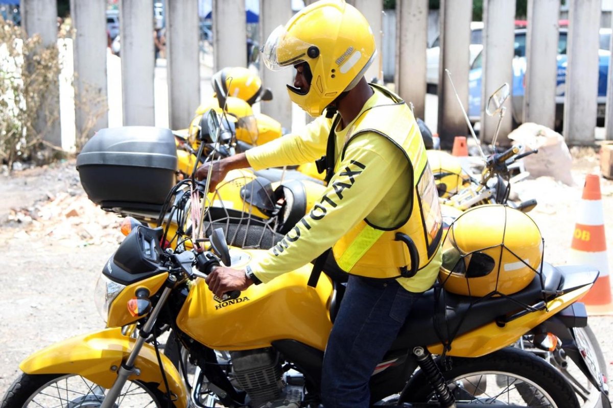 Credenciamento de mototaxistas será realizado em março, em Salvador