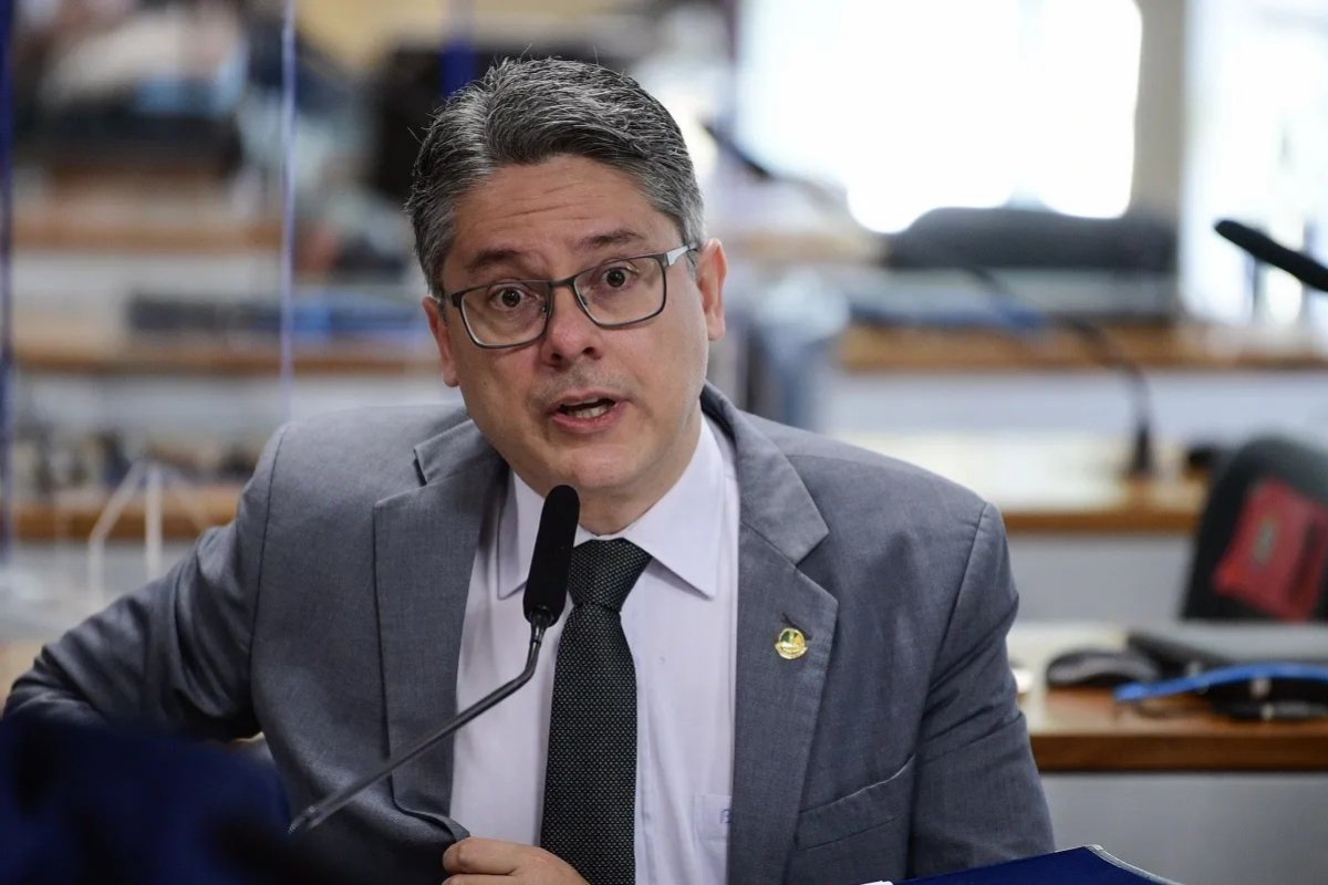 CCJ do Senado adia votação do PL Antifacção e nova data é confirmada; veja 