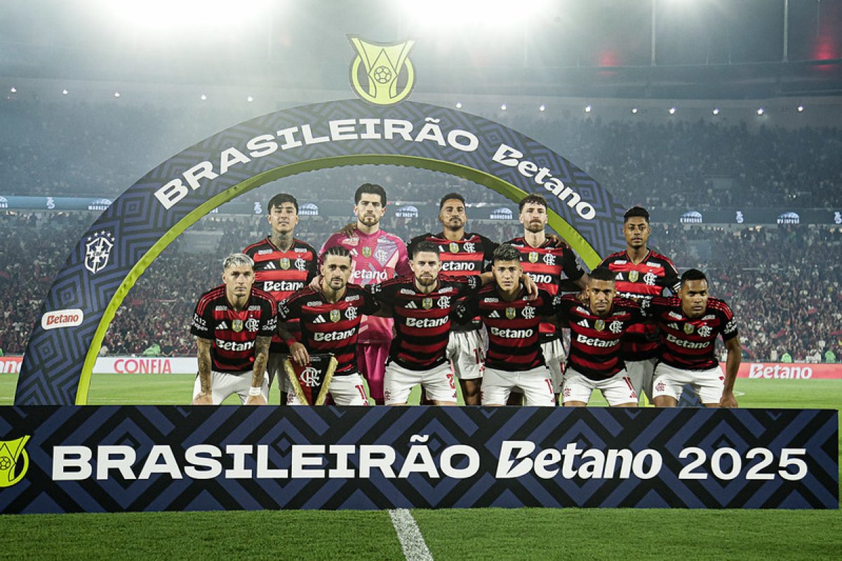 Patrocínios de casas de apostas em camisas do Brasileirão registram salto de 125% em 2 anos 