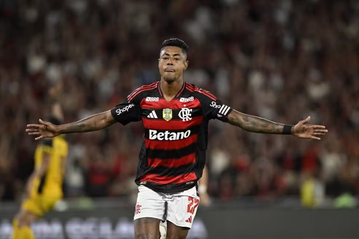 Justiça do DF torna Bruno Henrique, do Flamengo, réu por estelionato