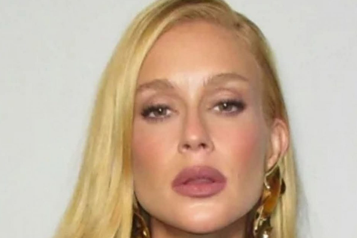 Após aparecer loiríssima, Marina Ruy Barbosa é chamada de feia e reage! 