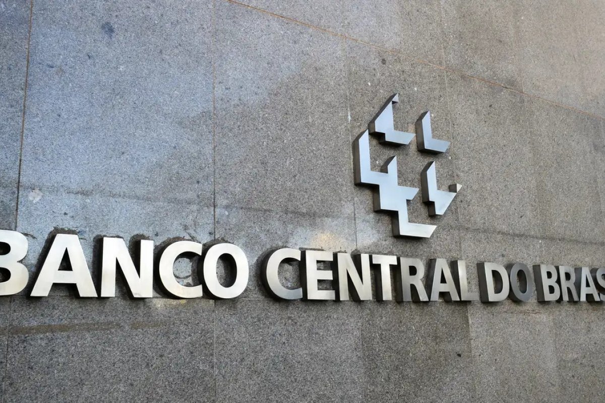 Manutenção da Selic em 15% beneficia renda fixa pós-fixada